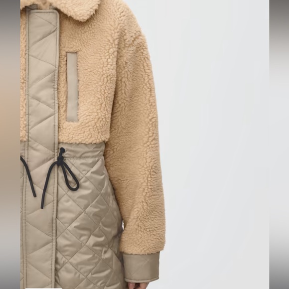 Everlane - The Quilted Teddy Coat in Dark Khaki/Cashew - Picture 7 of 12